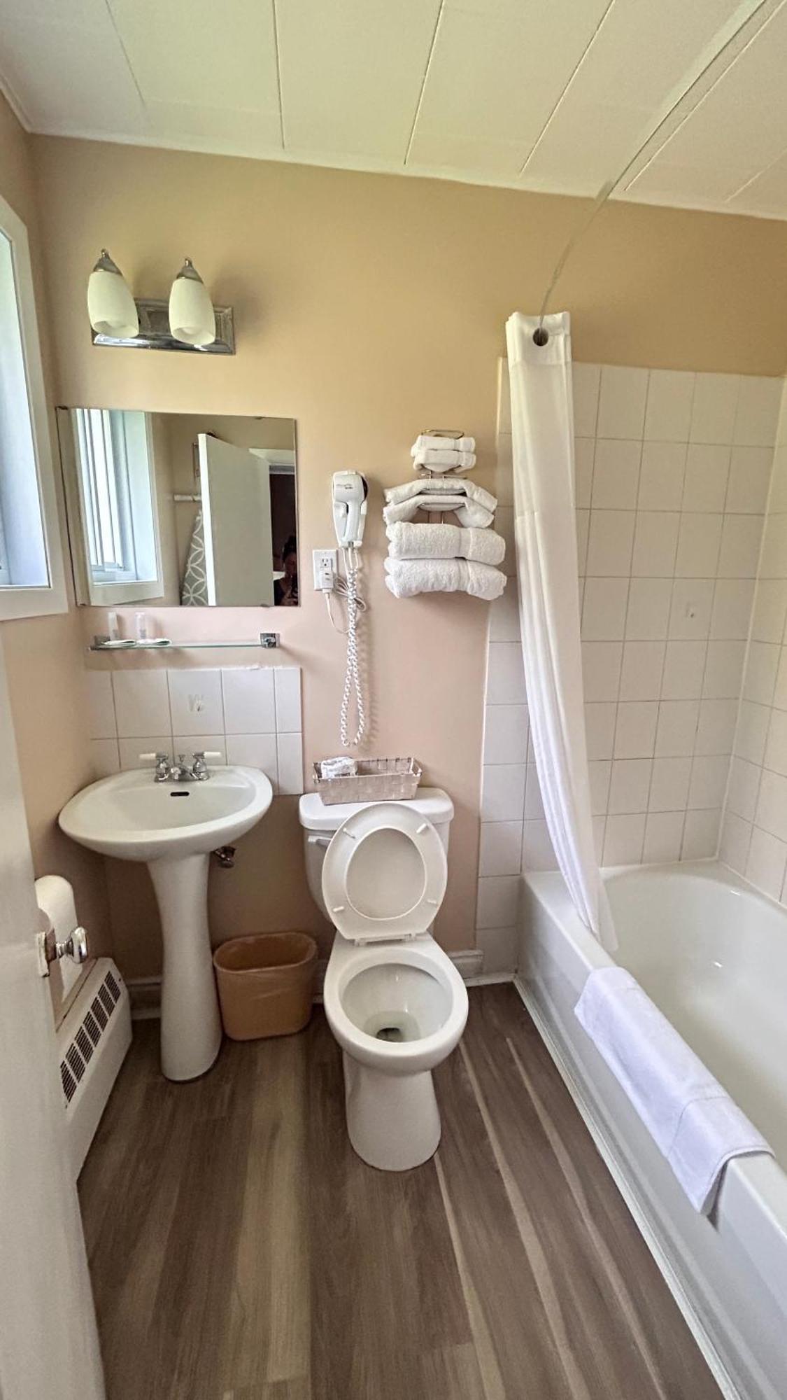 Rogers Motel Smiths Falls Zewnętrze zdjęcie