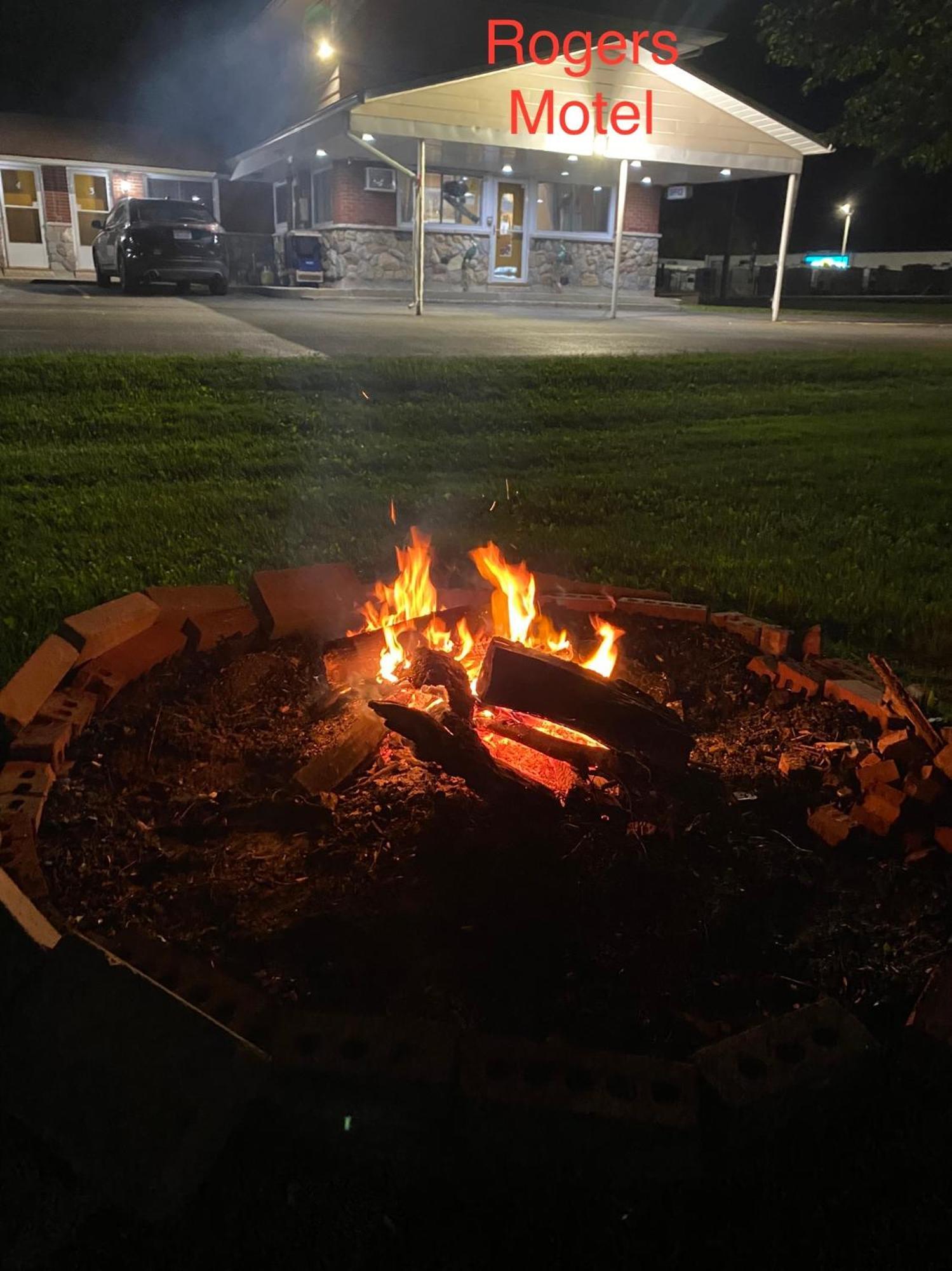 Rogers Motel Smiths Falls Zewnętrze zdjęcie